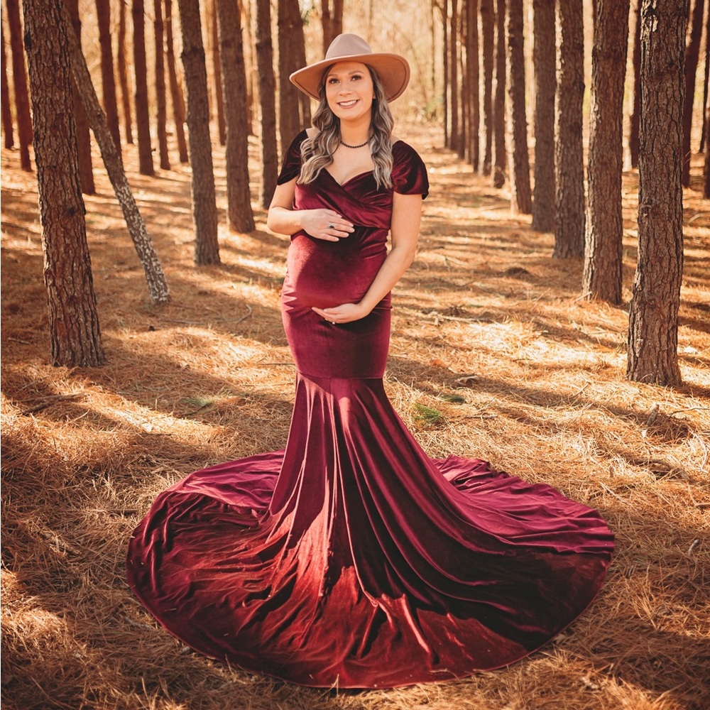 Luxurious Velvet Maternity Maxi Dress in Rich Burgundy